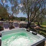 בית נופש Trulli Dami צ'לייה מספיקה