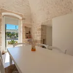 בית נופש Trulli Dami